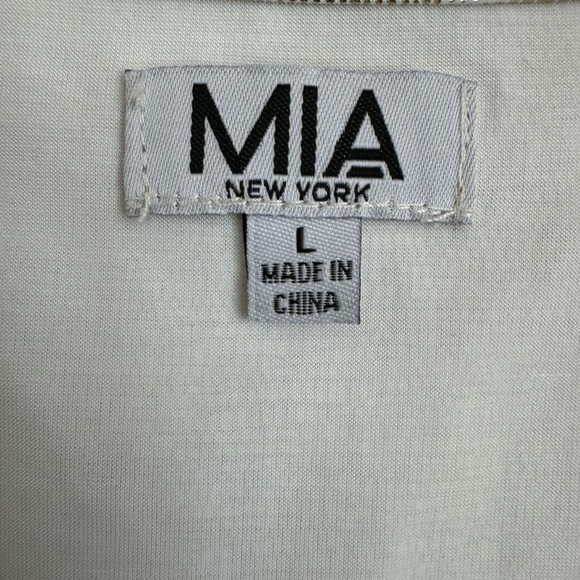 Mia brand Metallic Gold tank top size large - Picture 4 of 6